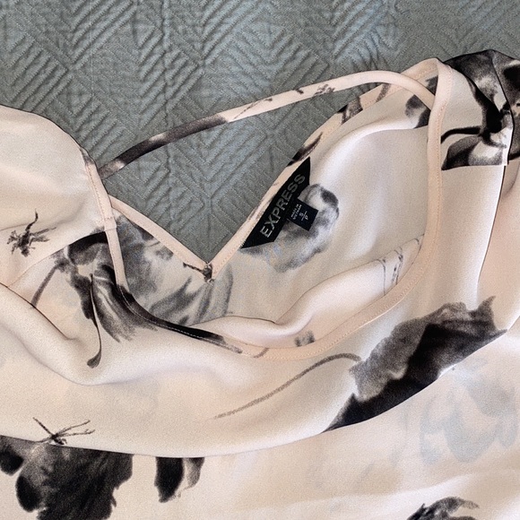 Express top - Picture 6 of 9